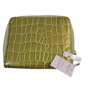 ROLFS E-READER CASE faux crocodile green embossed envelope clutch